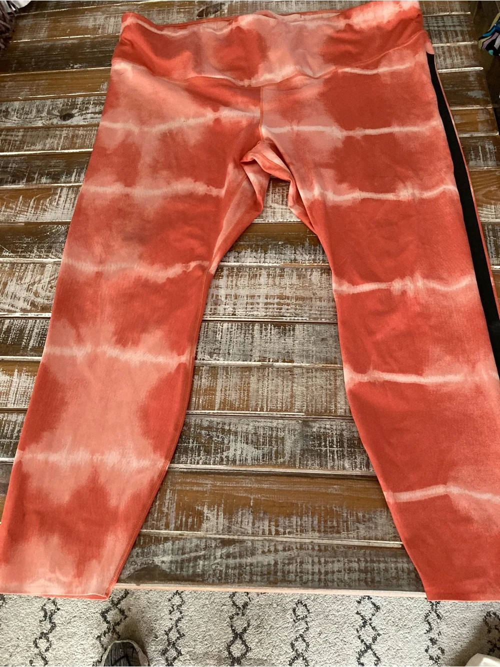 Nike Women’s plus size Coral and White Tie-Dye Leggings